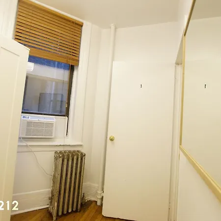 1st Ave Apt 2 Apartment *