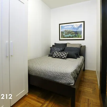 1st Ave Apt 7