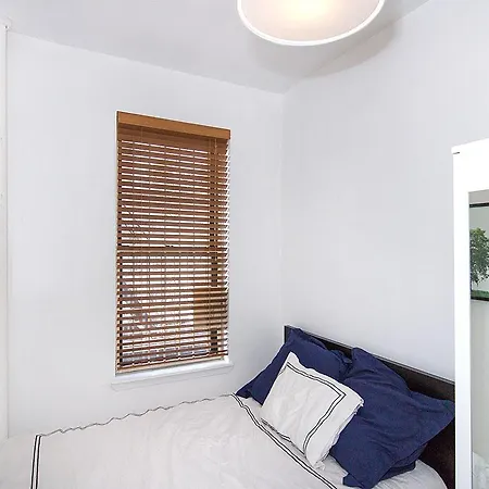 Apartment 1st Ave Apt 9