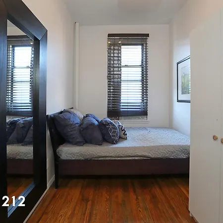 1st Ave Apt 7 *