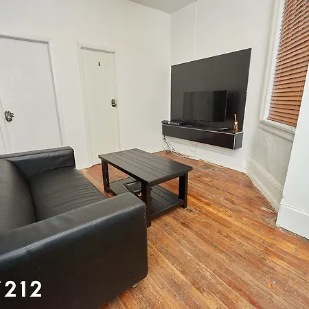 Apartment 1st Ave Apt 9