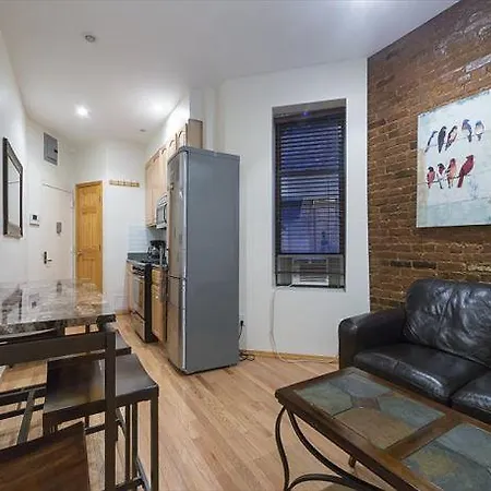 Mott Street Apt 1a New York