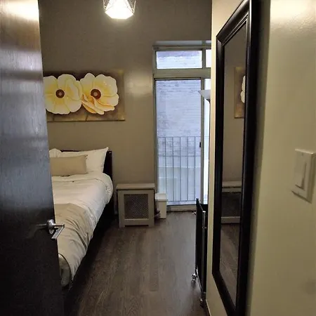 East 7th Street Apt 1m Apartment *