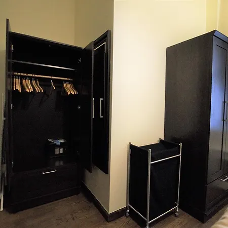 East 7th Street Apt 1m New York