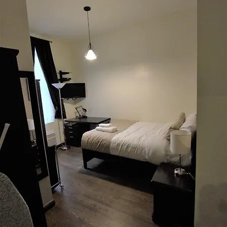 East 7th Street Apt 1m Apartment *