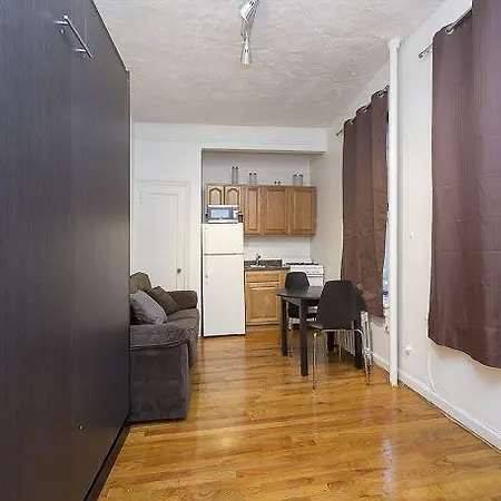 West 51st Street Apt 1a Apartment