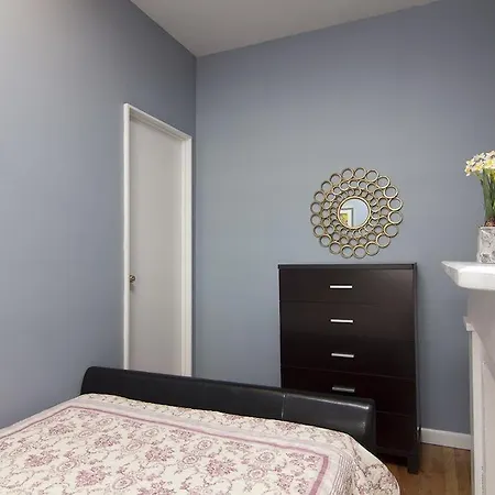 West 49th Street Apt 2a Apartment *