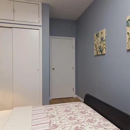 West 49th Street Apt 2a *