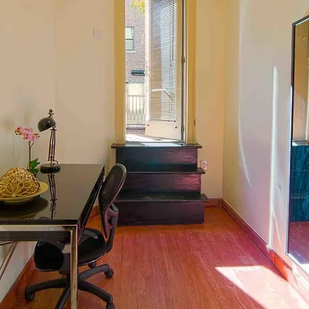 East 37th Street & Lexington Ave. Apt 1r New York