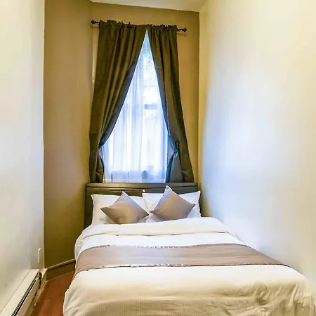 Apartment East 37th Street & Lexington Ave. Apt 2r *