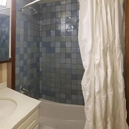 Best In Brooklyn- Private Two Bedroom In New Luxury Elevator Building Apartment New York