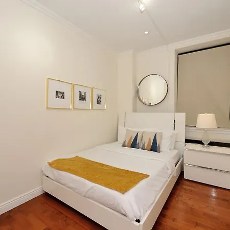 Apartment Midtown South One Bedroom New York