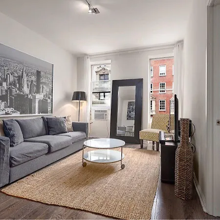 Beautiful Newly Renovated 3 Bedroom New York