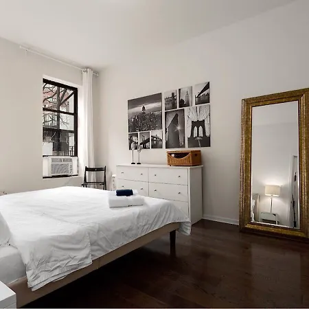 Beautiful Newly Renovated 3 Bedroom Apartment New York