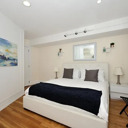 Murray Hill 2 Cozy Bedroom Apt *