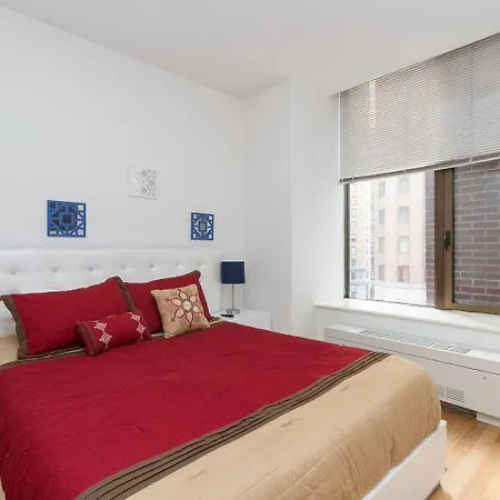 Ny Away - Luxury In The Financial District
