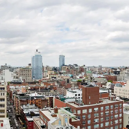 Wyndham Garden Chinatown Hotel 4*