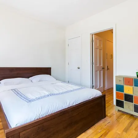 Apartment Awesome Times Square 1 Bedroom Loft In City Centre