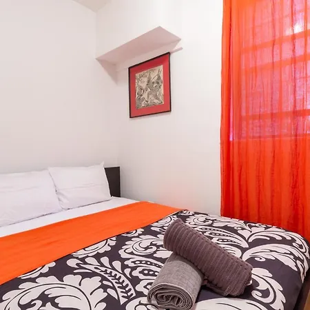 Times Square Two Bedroom Holiday Loft Apartment New York