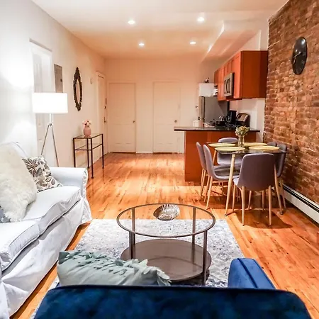3 Bedrooms 1 Bathroom By Times Square * New York