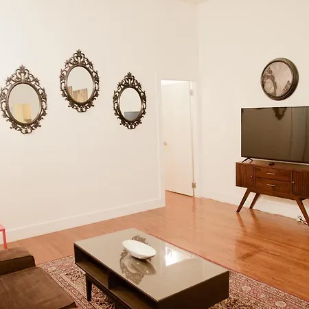 Union Square Best Location 2 Bedroom Apt New York