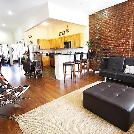 Sleeps 8 Air Con Wifi T061881 New York