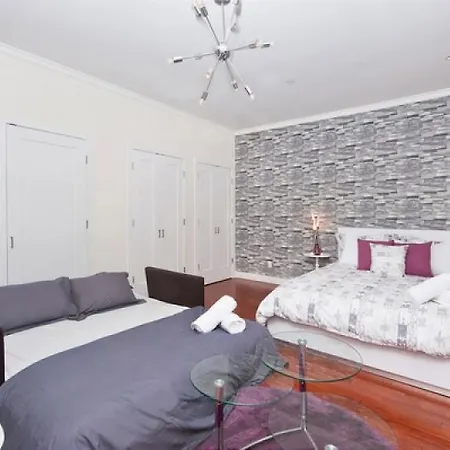 Midtown South One Bedroom * New York