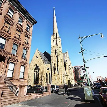Sleeps 6 Wifi Apartment New York