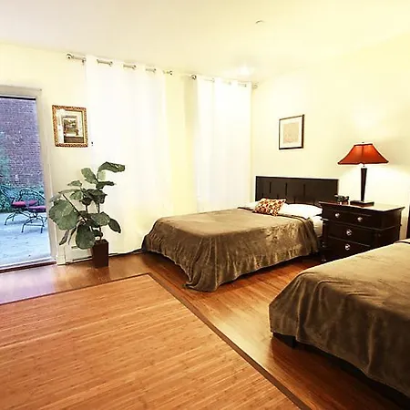 Sleeps 6 Wifi Apartment
