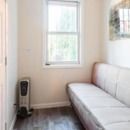 Sleeps 5 Air Con Wifi *