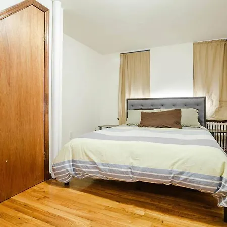 Cool Lower East Side 1br Duplex W/ Backyard! * New York