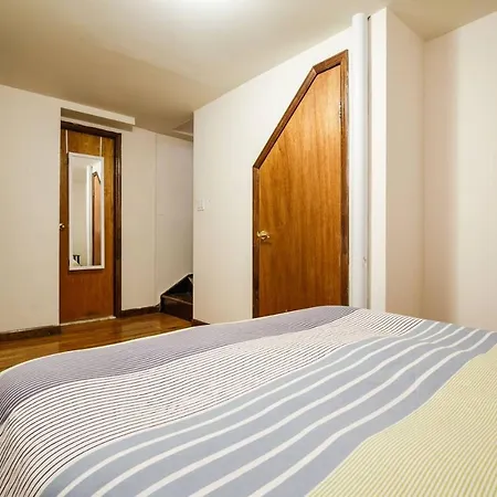 Cool Lower East Side 1br Duplex W/ Backyard!