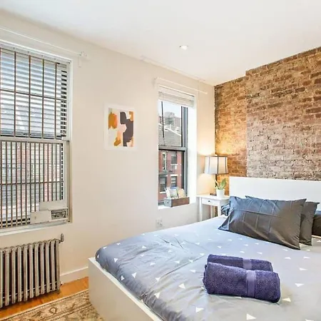 Perfect For Your Time In Nyc: Well-designed Lower East Side 1br New York
