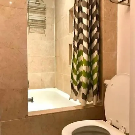 Apartment Perfect For Your Time In Nyc: Well-designed Lower East Side 1br