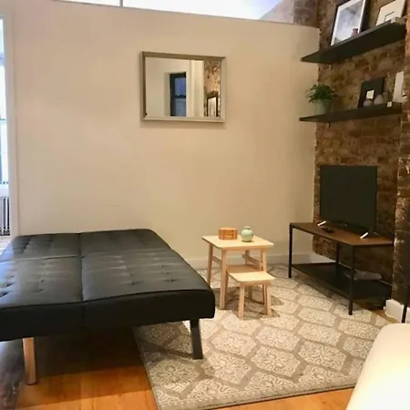 Apartment Perfect For Your Time In Nyc: Well-designed Lower East Side 1br *
