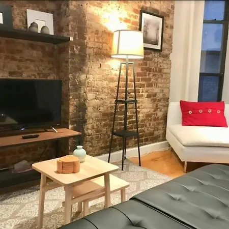 Apartment Perfect For Your Time In Nyc: Well-designed Lower East Side 1br New York