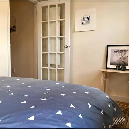Perfect For Your Time In Nyc: Well-designed Lower East Side 1br