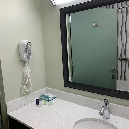 Hotel Quality Queens 2*