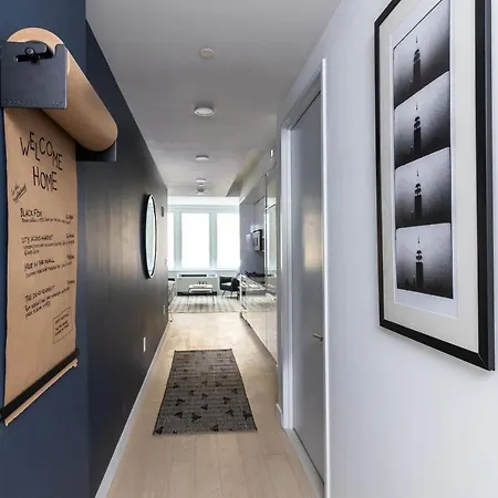 Deluxe Suites At Wall Street By Sonder Aparthotel New York