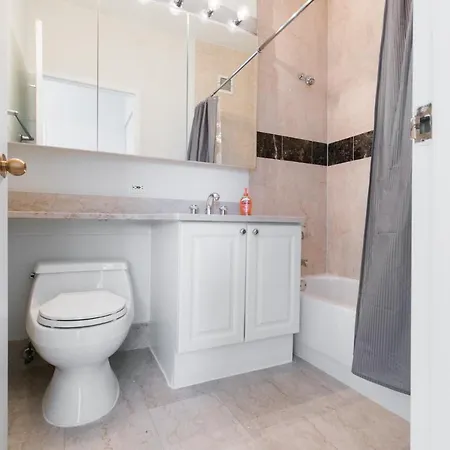 2 Beds 2 Baths In Midtown West *
