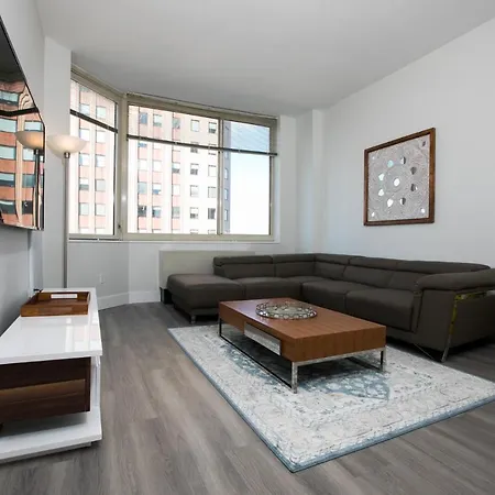 Apartment 2 Beds 2 Baths In Midtown West New York