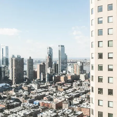Apartment 2 Beds 2 Baths In Midtown West *