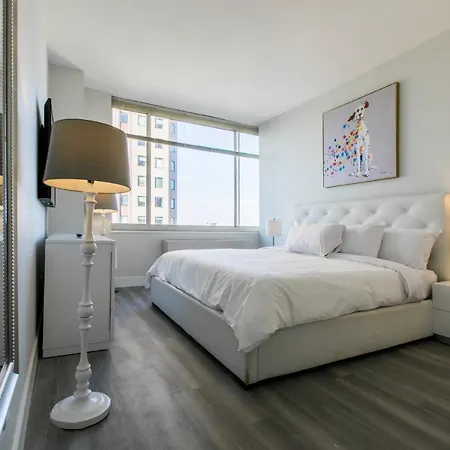 2 Beds 2 Baths In Midtown West Apartment