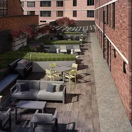 Apartment 2 Beds 2 Baths In Midtown West New York