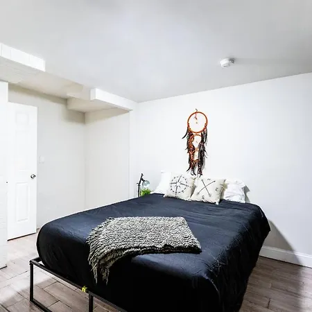 New Spacious 5bd 2ba Duplex W Patio 5 Mins To Nyc New York