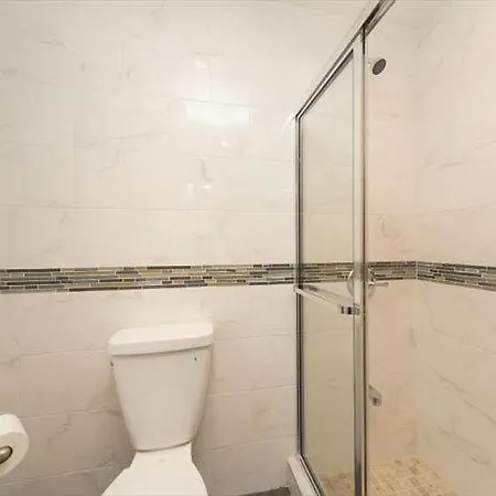 Luxury 2bed 1bath Apt At Murray Hill