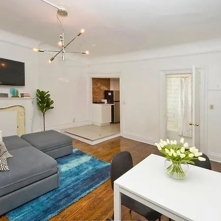 Central Two Bedroom In Times Square New York