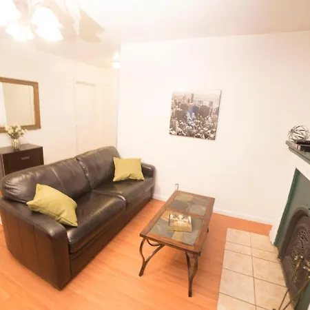 Central Two Bedroom In Times Square