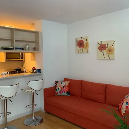 Columbus Circle Guest house