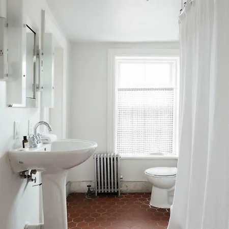 Hoyt Townhouse Ii By Onefinestay *